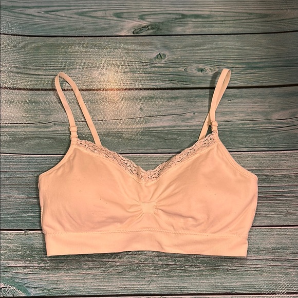 Elegant Cream Lace Trim Bralette - Picture 1 of 2